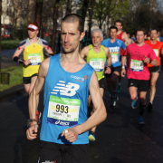 Quel est le record personnel de Philippe Devel sur marathon ?